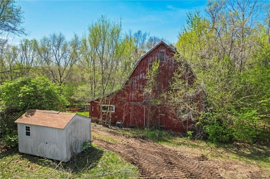 1300 NE Cookingham Drive — photo 17