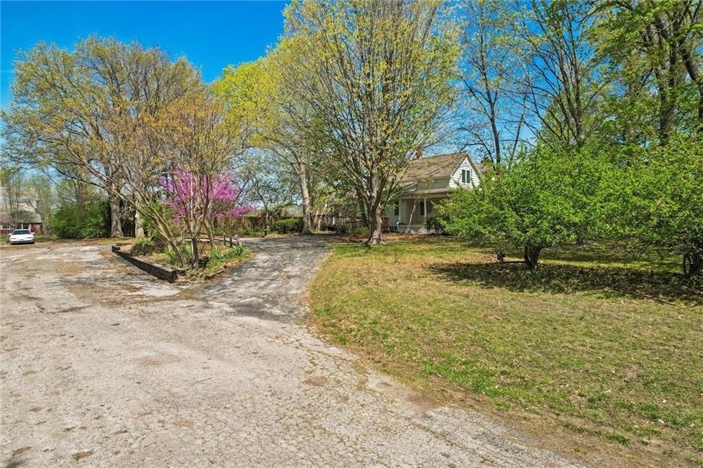 1300 NE Cookingham Drive — photo 19