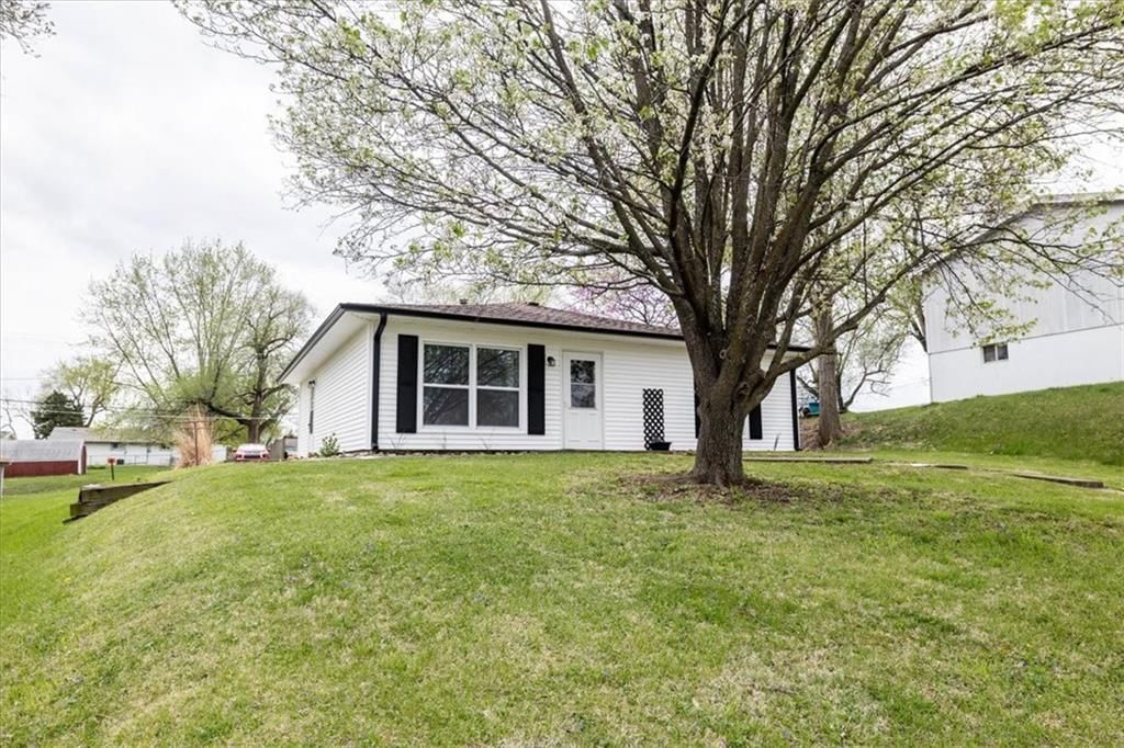 1648 Atchison Street — photo 2