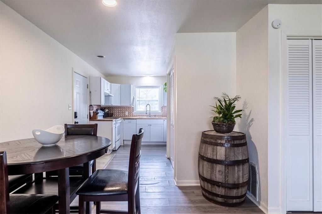 1648 Atchison Street — photo 7