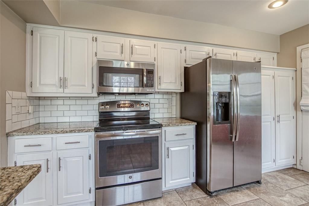 1236 W 68th Terrace — photo 8