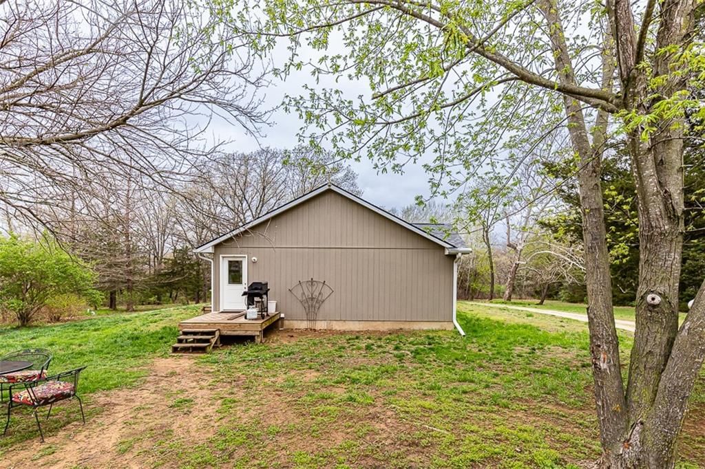 2049 Indiana Road — photo 47