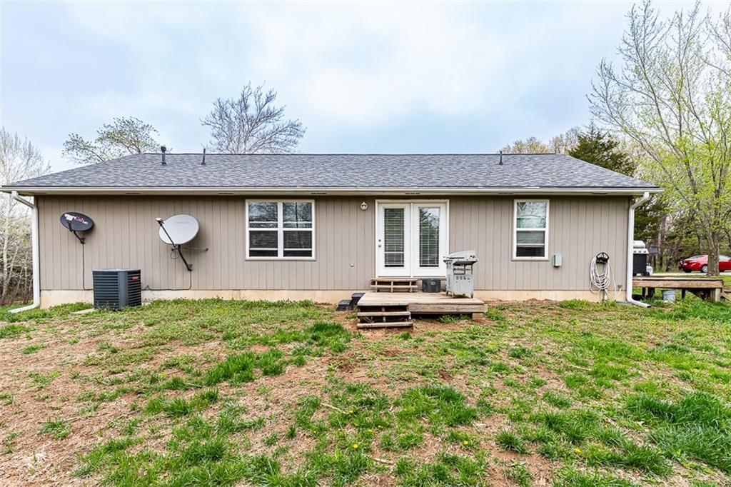 2049 Indiana Road — photo 48