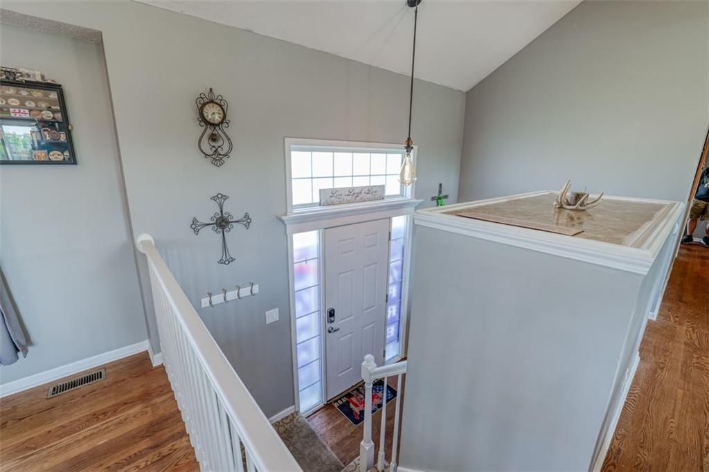 16306 Hight Avenue — photo 5