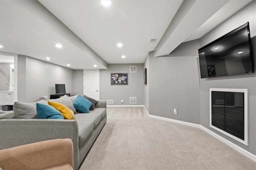 16741 W 157th Street — photo 13