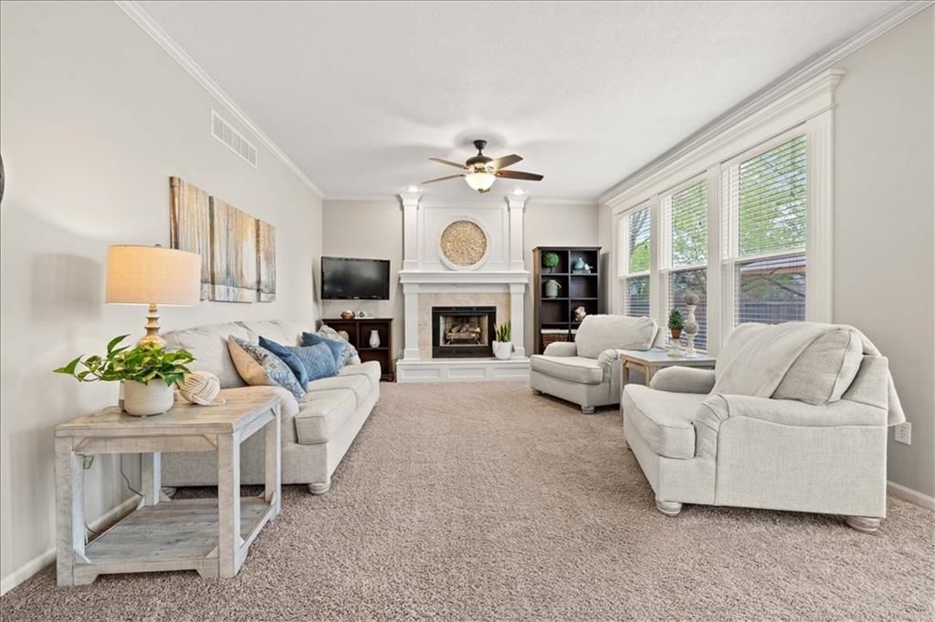 16741 W 157th Street — photo 3