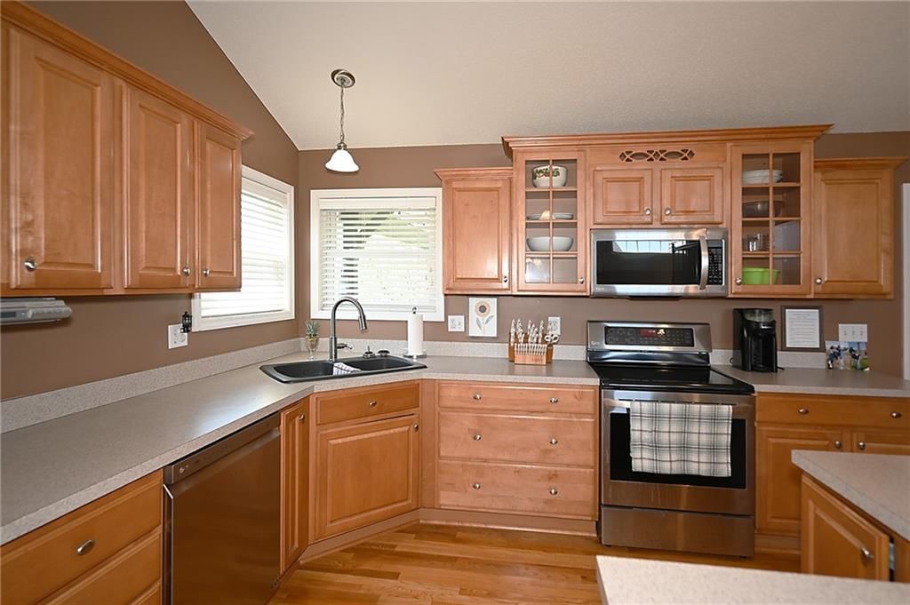 2901 Rolling Hills Drive — photo 11