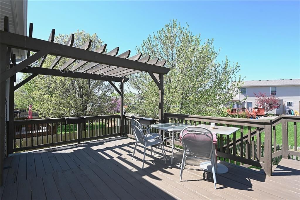 2901 Rolling Hills Drive — photo 32