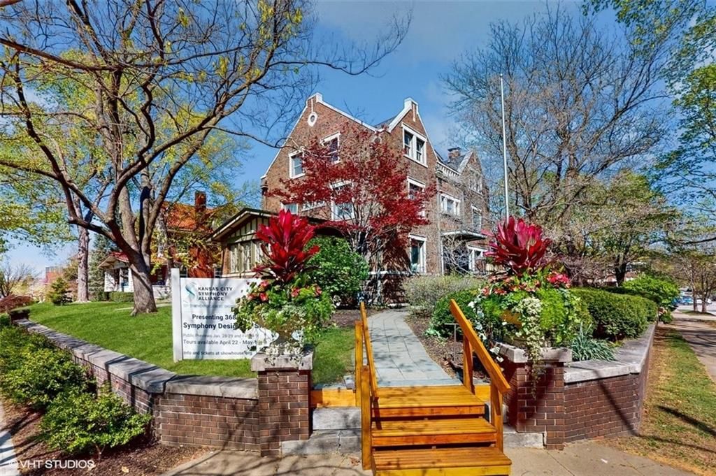 3681 Madison Avenue, Kansas City, MO