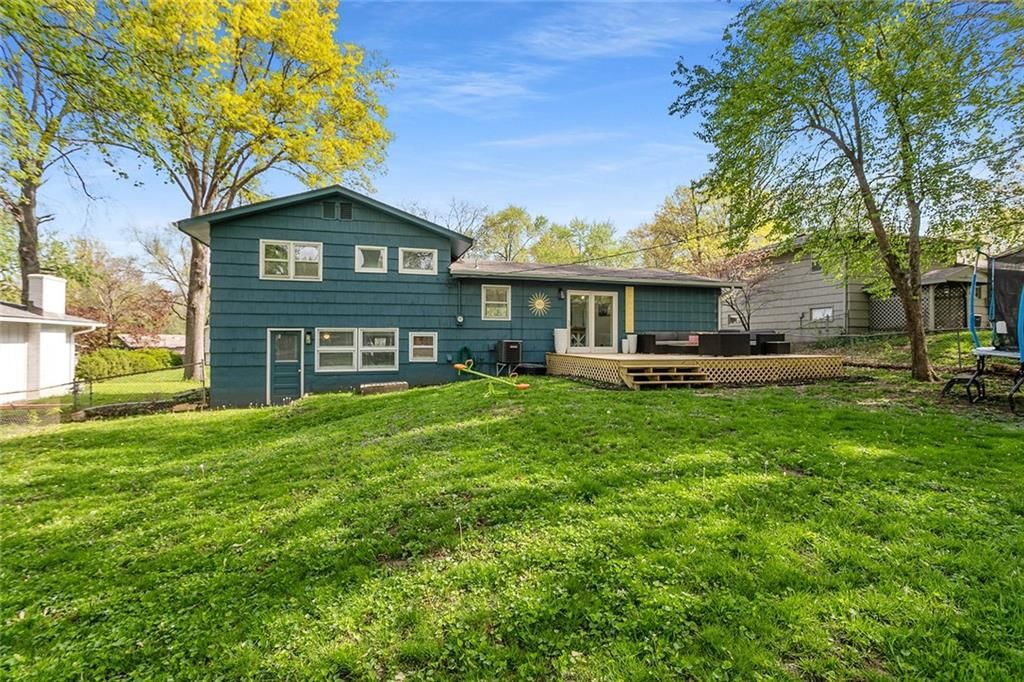 10903 W 72nd Street — photo 31