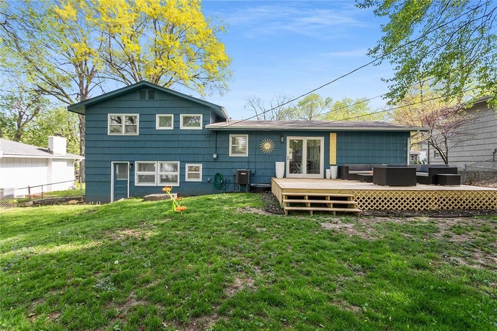 10903 W 72nd Street — photo 32