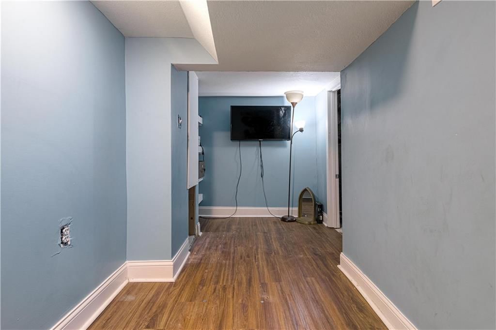 1021 Orville Avenue — photo 16