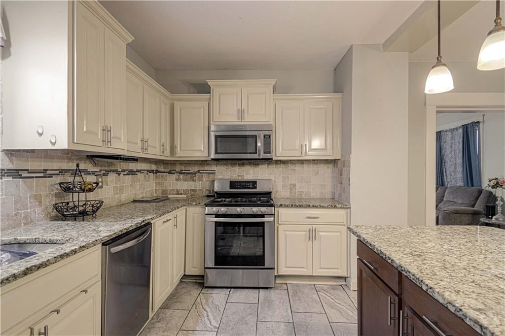 1021 Orville Avenue — photo 9