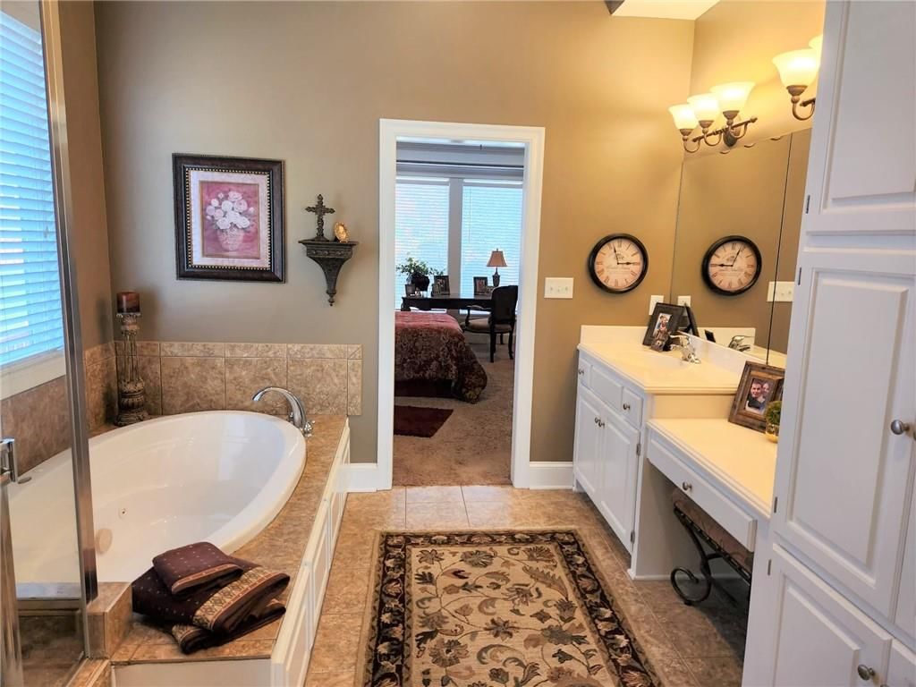 633 NE Sundance Trail — photo 24
