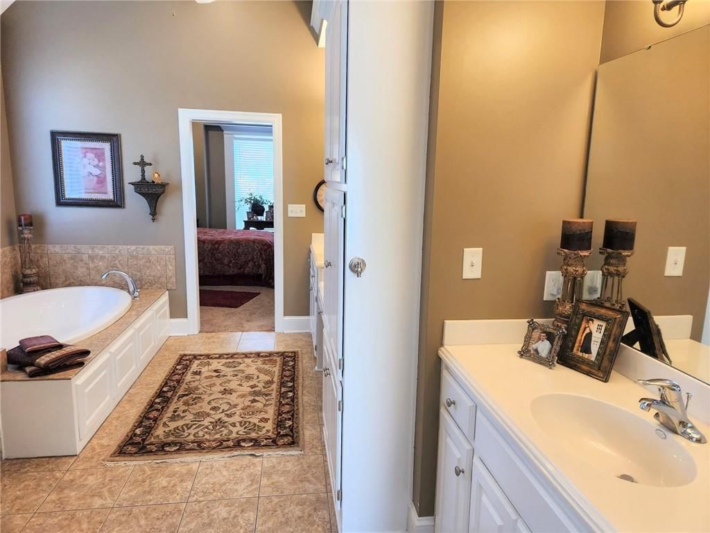 633 NE Sundance Trail — photo 25