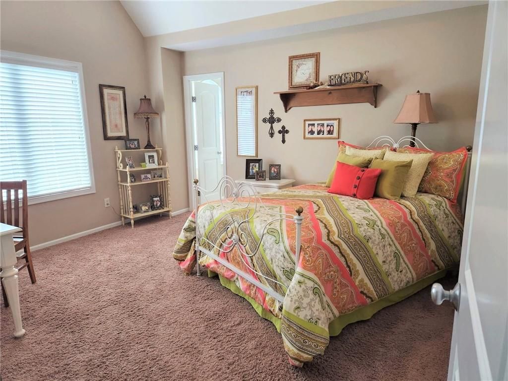 633 NE Sundance Trail — photo 34