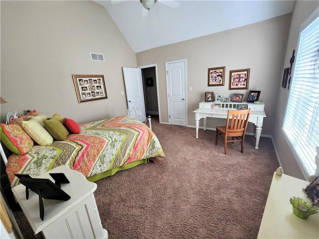 633 NE Sundance Trail — photo 35