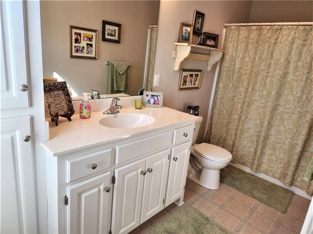 633 NE Sundance Trail — photo 36