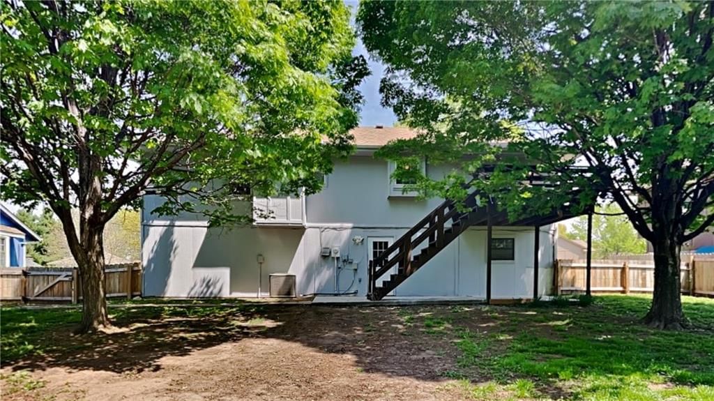 1609 SE 5th Terrace — photo 11
