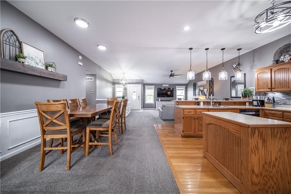2210 Bateley Street — photo 14