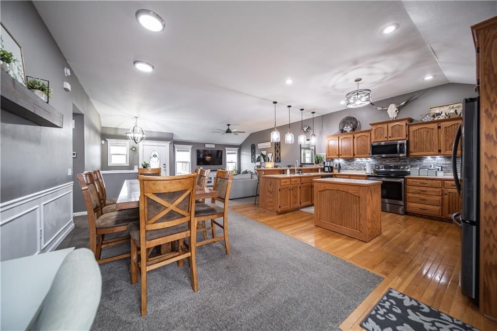 2210 Bateley Street — photo 15