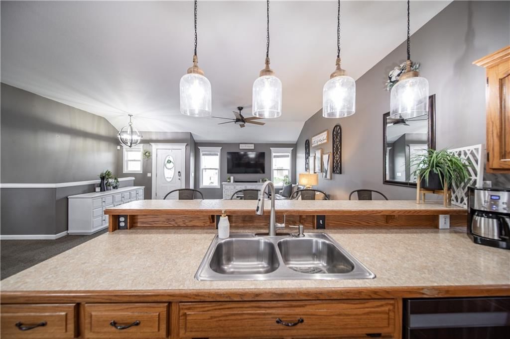 2210 Bateley Street — photo 17