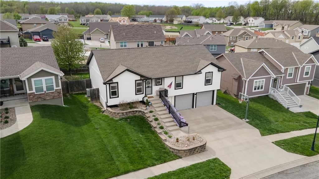 2210 Bateley Street — photo 3