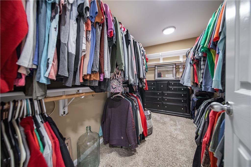 2210 Bateley Street — photo 25