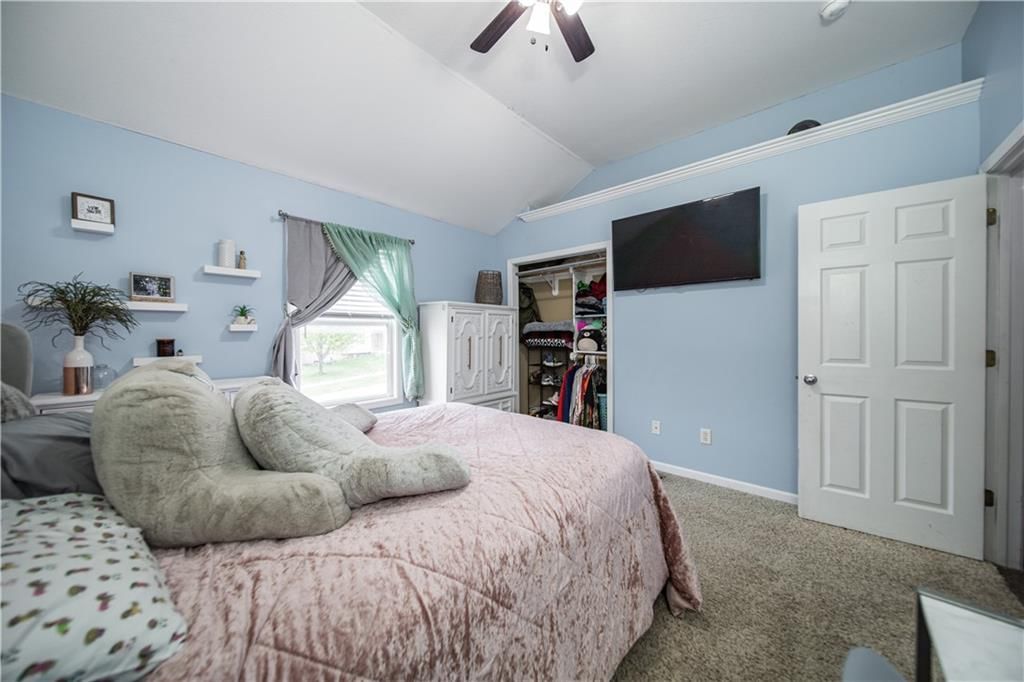 2210 Bateley Street — photo 29