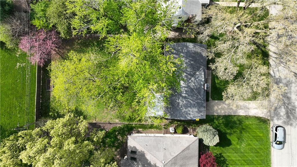 5543 Walmer Street — photo 27