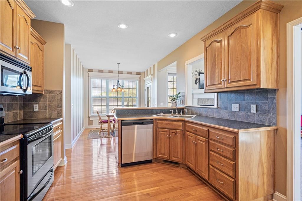 13120 NW Hawthorne Drive — photo 12