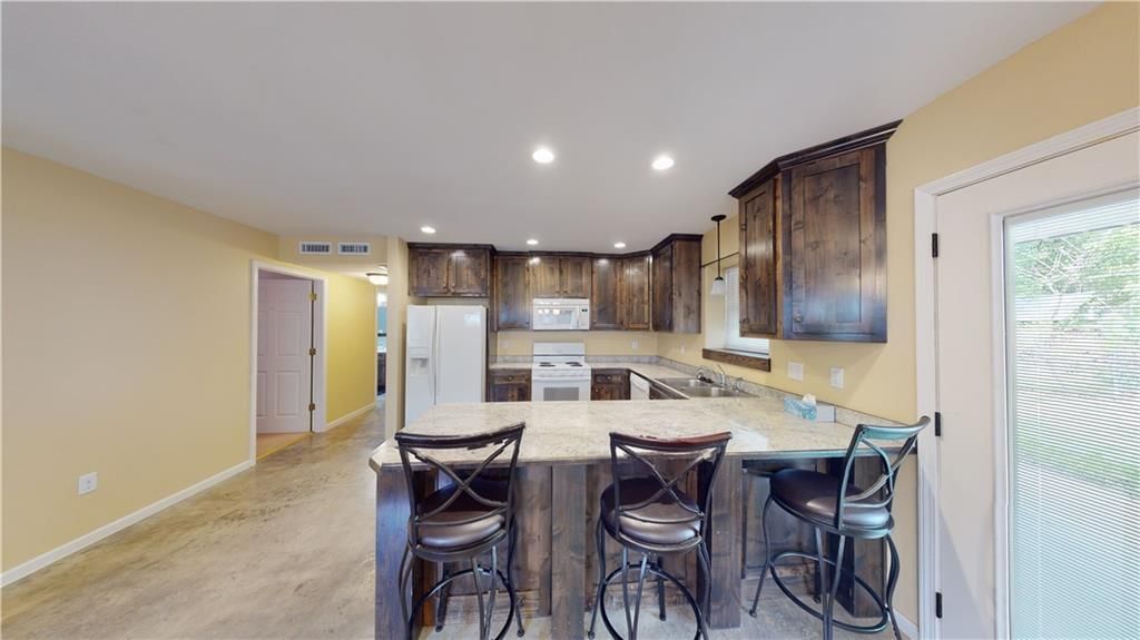 509 E Lee Street — photo 16