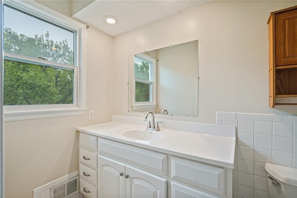 9100 W 81st Terrace — photo 27