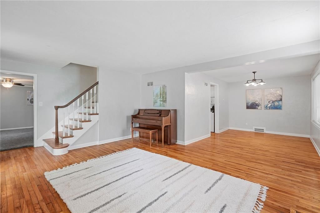 6553 Holmes Road — photo 11