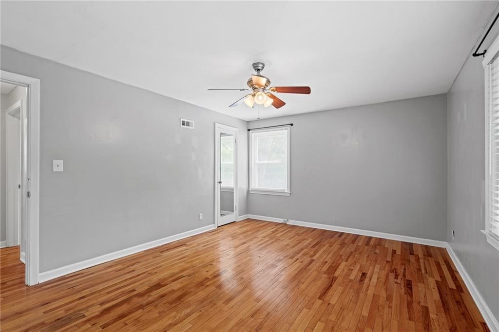 6553 Holmes Road — photo 31
