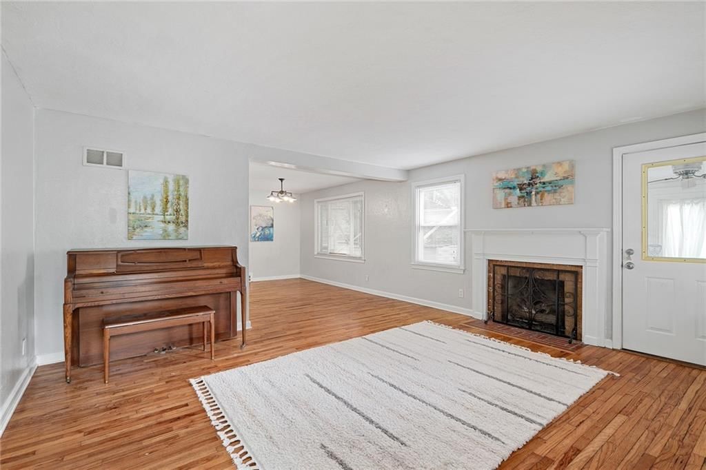 6553 Holmes Road — photo 9