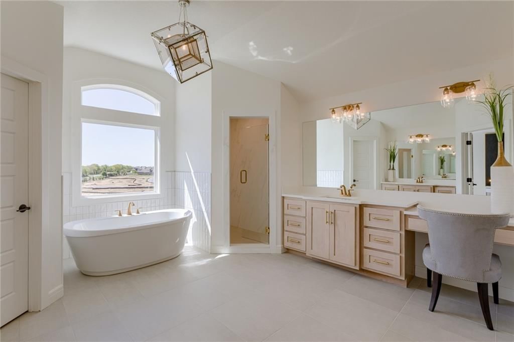 2303 W 176th Terrace — photo 32