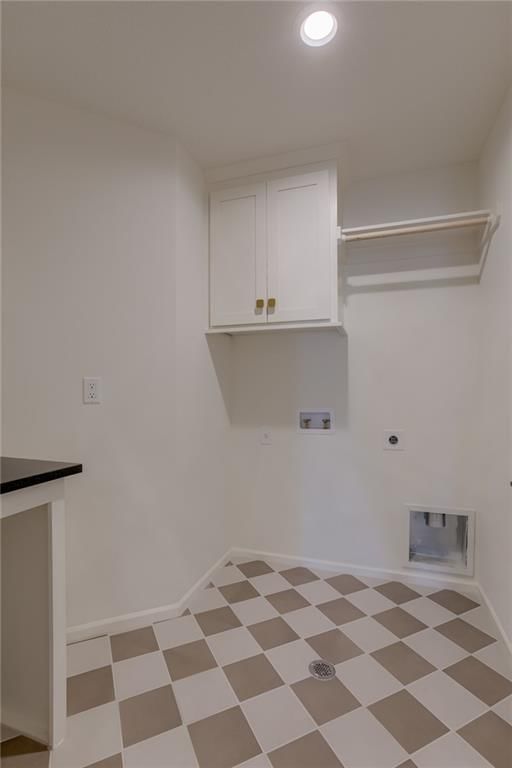 2303 W 176th Terrace — photo 38