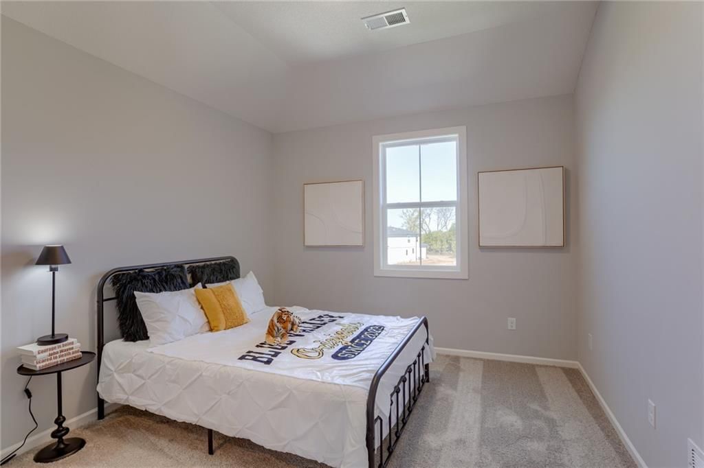 2303 W 176th Terrace — photo 41
