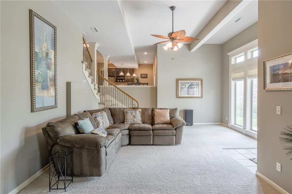 6424 N Spruce Avenue — photo 35
