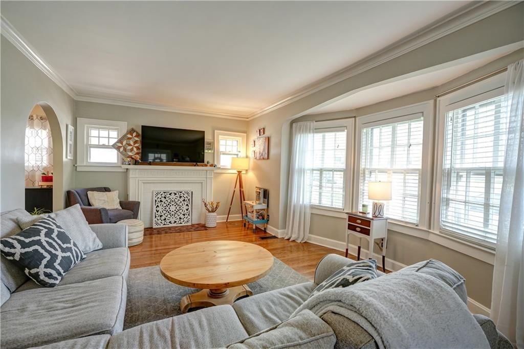 6160 Kenwood Avenue — photo 11