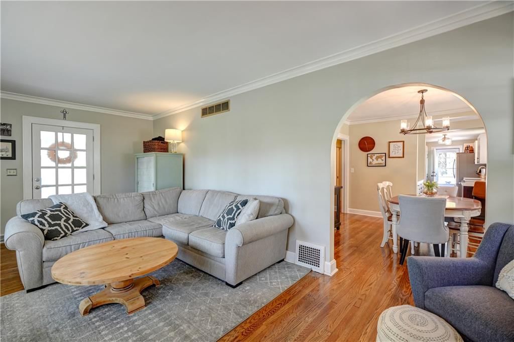 6160 Kenwood Avenue — photo 13