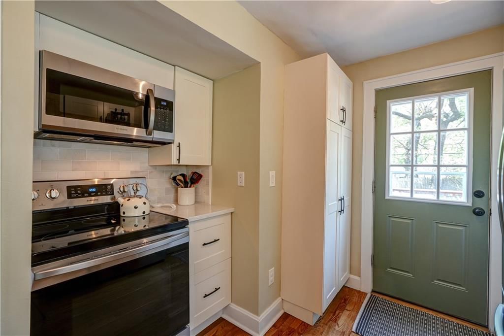 6160 Kenwood Avenue — photo 19