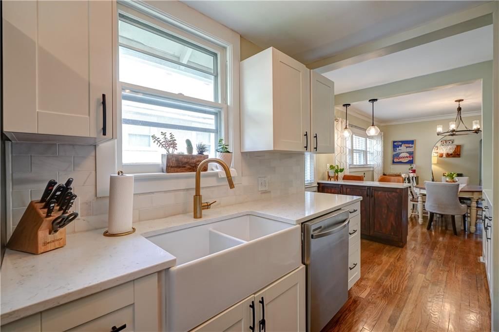 6160 Kenwood Avenue — photo 20