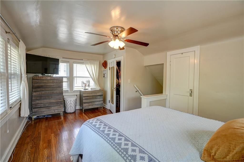 6160 Kenwood Avenue — photo 32