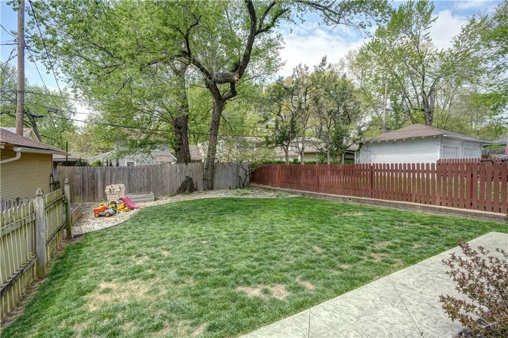 6160 Kenwood Avenue — photo 45