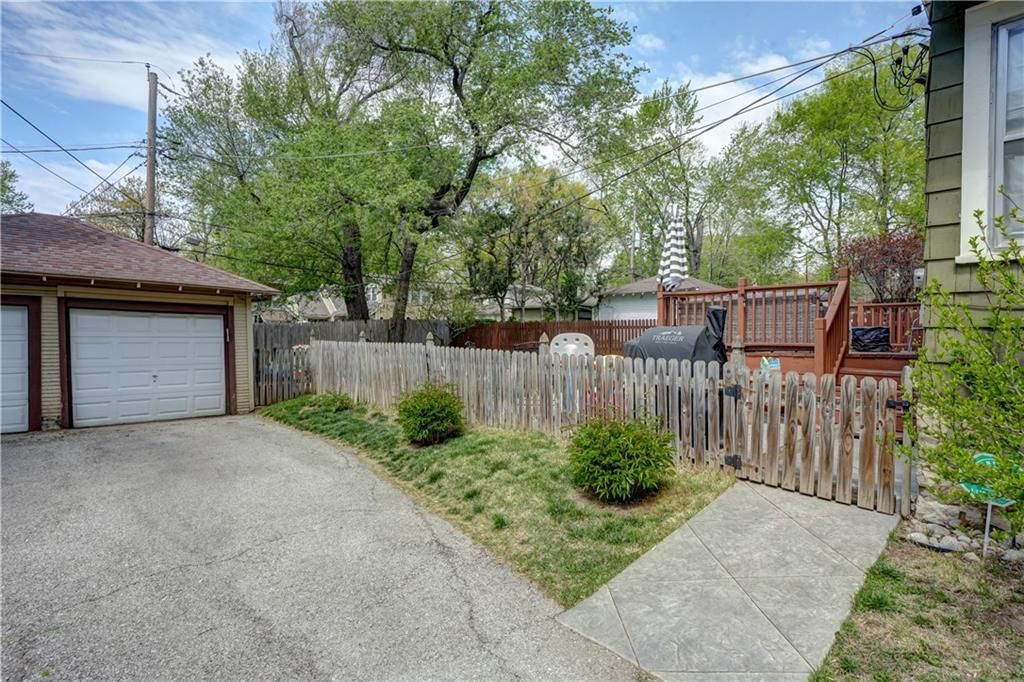6160 Kenwood Avenue — photo 46