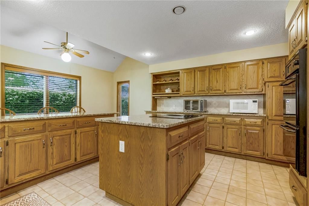 17659 Cody Street — photo 8