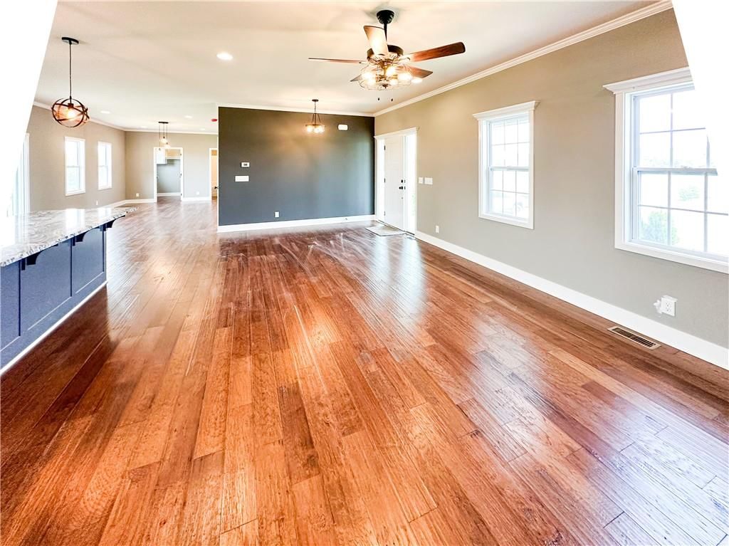 18515 Cantrell Road — photo 27