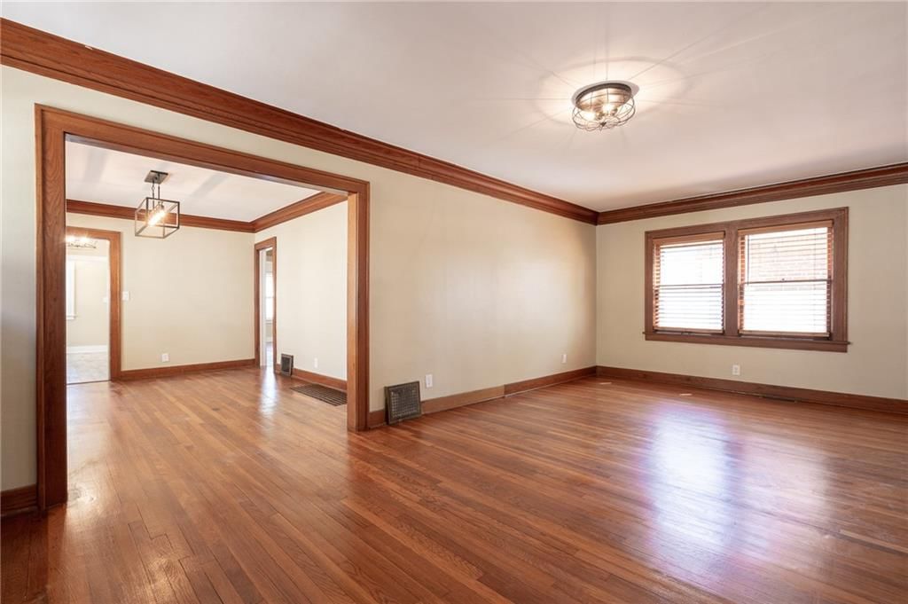 6135 Charlotte Street — photo 13
